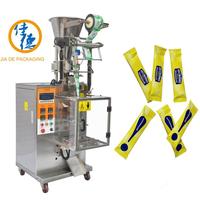 Machine de remplissage et de scellage automatique électrique facile à utiliser pour les aliments et les boissons, pour sacs/pochettes/films