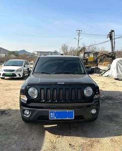 <span class=keywords><strong>Jeep</strong></span> Patriot 2014 Usado <span class=keywords><strong>de</strong></span> <span class=keywords><strong>Segunda</strong></span> <span class=keywords><strong>Mano</strong></span> 2.4L <span class=keywords><strong>4x4</strong></span> Edición Deportiva SUV Compacto Negro 5 Plazas 98k km - Product Image 2