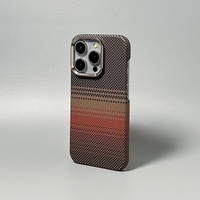 Étui magnétique pour iPhone 16 Pro Max pour Apple 15, texture en fibre de carbone tissée, coque de protection ultra-fine, poignée de téléphone, étui pour téléphone