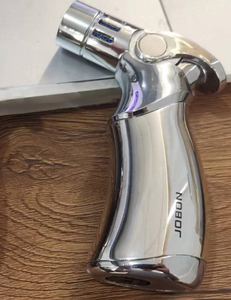 Pistola de encendedor de cuatro antorchas moderna, espray a prueba de viento para barbacoa y cigarros, conveniente para uso diario - Product Image 2