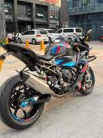 Moto sportive BMW1 S1000RR M Color Racing avec carrosserie entièrement en carbone, échappement en titane modifié, moto supersport haute performance pour l'exportation