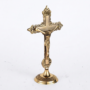 Cruz de Metal de Latón Grabada y Tallada de Alta Calidad al por Mayor, Ecológica, para Mesa, Hogar, Oficina, Iglesia, Cristiana - Product Image 1
