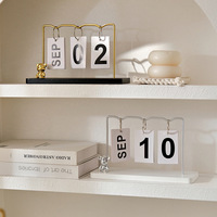 Ornements de calendrier créatifs de style européen moderne, décoration artistique fusionnée pour la maison, le bureau, l'ordinateur, le bureau de travail et le meuble TV