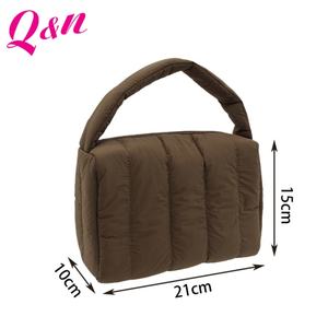 <b>Large</b> <b>Capacity</b> Custom Logo Zipper Makeup Organizer Quilted Nylon & Polyester Puffy Design <b>Cosmetic</b> Pouch for <b>Travel</b> - Product Image 4