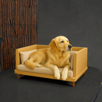 Lit pour chien en bois massif rectangulaire écologique, style moderne, avec cadre surélevé et coussin moelleux, mobilier durable pour animaux de compagnie