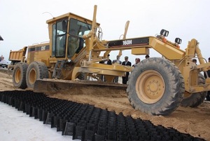 Phát triển cơ sở hạ tầng bền vững khai thác sức mạnh của geocells HDPE 50-440mm 150-440mm kiểm soát đất trên đường - Product Image 5