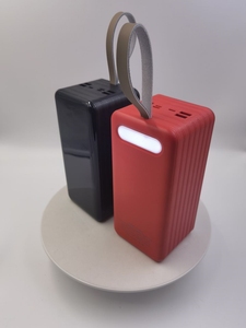 Banco de Energía de Alta Capacidad 100000mAh con Batería de Litio-Polímero y Cuatro Puertos USB, Cargador Rápido para Teléfono Móvil - Product Image 4