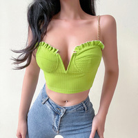2022 sıcak kız v yaka Ruffles Metal zincir Halter yelek kırpma kadın atlet üst seksi kızlar Boob tüp üst