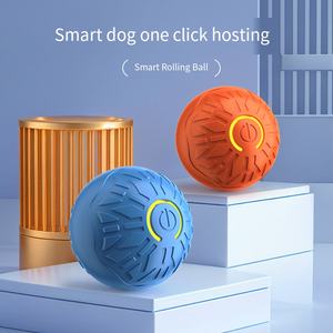 Vente en gros Balle roulante en plastique écologique rechargeable par USB Jouet interactif pour <span class=keywords><strong>chat</strong></span> et chien avec style intelligent en silicone - Product Image 2