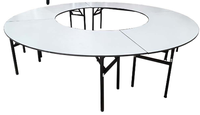 Tables pliantes serpentin en bois et PVC à prix de gros, idéales pour les mariages, les fêtes, les restaurants et les banquets.