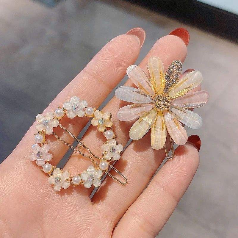 Popularity Women's Hair Clips Hairpins Rhinestone Petal Flowers Design Fashion Sweet Girls Hair Accessories Womens Hair Clip Set