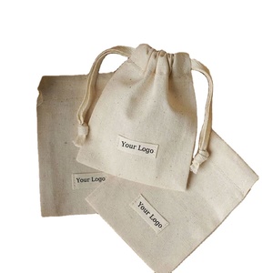 Pochette personnalisée en toile de coton avec cordon de serrage, petite pochette anti-poussière en coton avec ruban en soie - Product Image 1