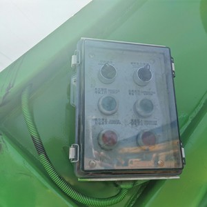 Camion compacteur de déchets HOWO 8CBM RHD avec couvercle de protection, prix usine - Product Image 2