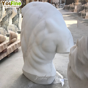 Statue de torse d'Homme Musclé Nue en Marbre Noir, style Gaddi, Héllénique - Product Image 6