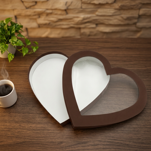 Caja de Papel Rígido en Forma de Corazón para Regalos de Chocolate y Dulces, Cartón Laminado Mate para Dulces y Productos de Panadería - Product Image 5