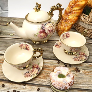 Set da Tè <span class=keywords><strong>e</strong></span> Caffè di Lusso in Porcellana da 15 Pezzi, 1125ml, con Decorazioni Floreali Dorate, Set di Tazze in Ceramica Vintage Etiope - Product Image 5