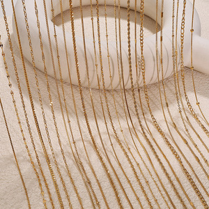 Ensemble de chaînes serpent polyvalentes en plaqué or 18 carats Colliers de superposition de cordes et de câbles en acier inoxydable texturé pour femmes Longueur personnalisable - Product Image 1