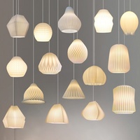 Lampe suspendue créative en acrylique LED imprimée en 3D avec lumière blanche chaude douce 2700K 36V pour hôtels et restaurants