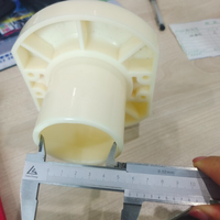Plateau pour bouteilles de 5 gallons pour machine de remplissage d'eau en fût, support de fût en plastique personnalisé, pièces de rechange pour ligne de production de boissons