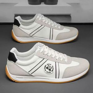 Nouvelles chaussures pour hommes, légères, sportives, décontractées, élégantes, de voyage, style minimaliste - Product Image 1