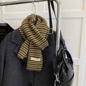 Écharpe tricotée rayée en polyester, chaude pour l'hiver, cache-cou coupe-vent, respirante, légère, longueur moyenne, style coréen vintage - Product Image 3