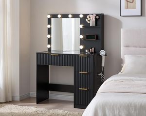 Coiffeuse en bois sur mesure avec miroir LED réglable, 4 <span class=keywords><strong>tiroirs</strong></span>, plateau en verre et station de charge pour chambre à coucher - Product Image 2