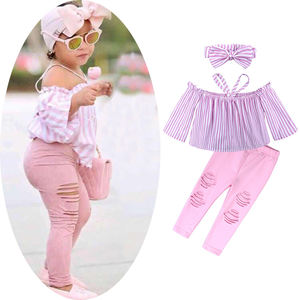 Conjunto de 3 piezas para niñas: Top a rayas con cuello halter y hombros descubiertos + Pantalones vaqueros rosa con roturas + Diadema, Ropa de verano para bebés y niñas - Product Image 1