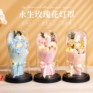 La Belle et la Bête, boîte cadeau de la Saint-Valentin avec fleurs LED éternelles, roses éternelles en savon, roses préservées sous cloche en verre - Product Image 5