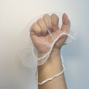 أغطية لحية مرنة من النايلون للاستخدام مرة واحدة للرجال، شبكة شعر بيضاء آمنة مقاس 18 بوصة من هاوتي - Product Image 1