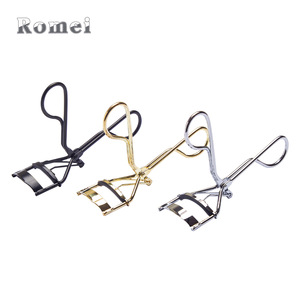 Recourbe-cils portable mini en métal <span class=keywords><strong>ROMEI</strong></span>, outil de beauté et de maquillage, fonctionnalités électriques d'amélioration thermique, matériau en acier inoxydable - Product Image 2