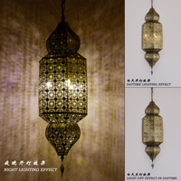 Lanterne rectangulaire vintage en fer forgé ajouré, style arabe, turc et marocain, luminaire suspendu pour décoration intérieure commerciale