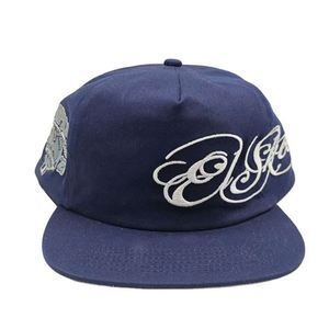 Gorra Trucker de 5 Paneles con Cierre a Presión, Bordado Personalizado con Logotipo, Alta Calidad, Venta al Por Mayor - Product Image 4