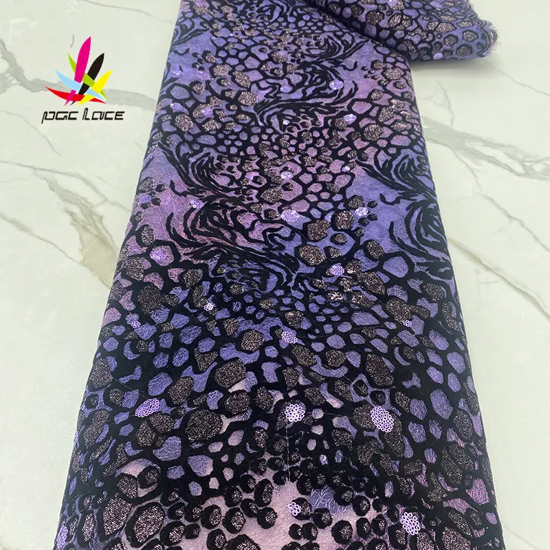 2021 Hot New Fashion afrikanischen Tüll Flock ing Samt Spitze Stoff mit Steinen Lila Farbe Stickerei