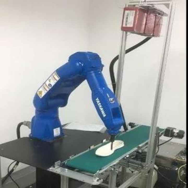 6 Axis Pick and Place Robotic Arm Yaskawa GP7 With CNGBS Robot Guide ...