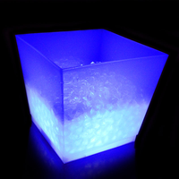 Seau à glace en plastique à double paroi de 10 L avec LED à 7 couleurs changeantes, idéal pour les boissons de fête