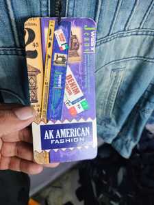 Chaquetas de mezclilla icónicas y resistentes para hombre que nunca pasan de moda - Product Image 4