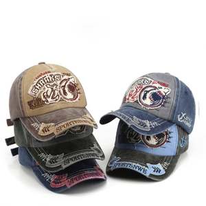 หมวกเบสบอลสไตล์สตรีท 6 แผง ลายตัวอักษร ทำแบบทำเก่า  ผ้าฝ้าย 100% ปัก 3 มิติ พร้อมหัวเข็มขัดโลหะ  ลดราคาพิเศษ - Product Image 1