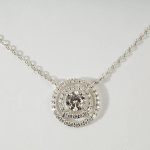 สร้อยคอเพชรทรงกลมเม็ดเดี่ยว 1.74 กะรัต รับรองโดย IGI ดีไซน์มินิมอล ประดับด้วยเพชรทรงกลมสองวง สร้อยคอทองคำ 18K ทำมือ ของขวัญ - Product Image 4