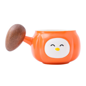 2026 Venta al por mayor Taza de café de cerámica con diseño de cara de pájaro creativa y adorable, forma de calabaza, asa de madera, 250ML, de porcelana, para té, leche, desayuno, regalo - Product Image 6