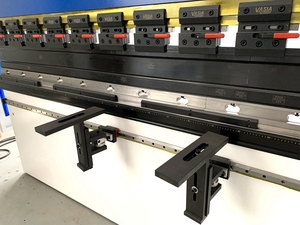 Presse plieuse hydraulique CNC 8 axes <span class=keywords><strong>DELEM</strong></span> <span class=keywords><strong>DA58T</strong></span> de l'usine Nantong Vasia - Product Image 2
