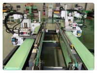 Machine de perçage et de fraisage CNC haute précision à alimentation continue pour serrures de porte, équipement de production de portes en bois