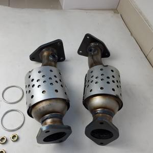 Convertisseur catalytique de collecteur d'échappement à haut débit pour Nissan Frontier 2006 4.0L avec substrat en céramique - Product Image 4