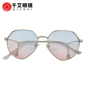 เฉียนไนแว่นกันแดดทรงไม่สมมาตรสำหรับผู้หญิงกรอบสีเงินเลนส์พีซีป้องกันรังสียูวี 100% แฟชั่นกันแดดประเภท 3 - Product Image 3