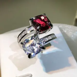 Nieuwe Luxe Ruby Princes Cut Verstelbare Paar Ring Voor Vrouwen Onregelmatige Volledige Diamond Engagement Valentijnsdag Gift Sieraden