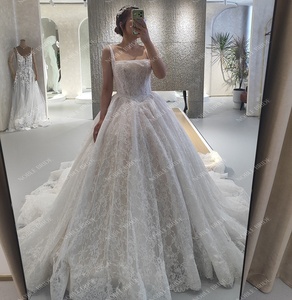 Váy cưới kiểu dáng mới nhất năm 2026, cổ vuông, kiểu dáng cầu kỳ, ren cổ điển, dành cho cô dâu tương lai. - Product Image 1