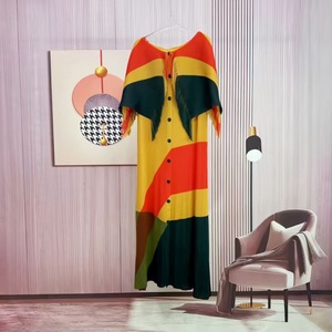 Mode manches chauve-souris robe de grande taille longue ample multicolore <span class=keywords><strong>frange</strong></span> Miyake robe plissée - Product Image 3
