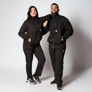 Uniformes Quirúrgicos Personalizados Unisex para Hombre y Mujer, Uniformes Médicos Elásticos y Suaves, Conjuntos 3 en 1: Camiseta Superior, Pantalones <span class=keywords><strong>Jogger</strong></span> con Chaqueta Abrigada - Product Image 2