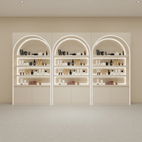 Vitrines de salon de beauté, présentoirs de salon de coiffure, bois laqué, contemporain, écologique, durable, sur mesure, chaussures, sac à main