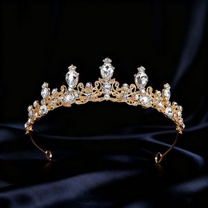 BELLE WORLD <span class=keywords><strong>Couronne</strong></span> de fleurs élégante en alliage rond, accessoire polyvalent pour gâteau d'anniversaire et <span class=keywords><strong>coiffure</strong></span> de <span class=keywords><strong>mariée</strong></span> pour enfants et adultes - Product Image 3