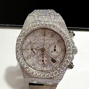 Reloj de Lujo para Hombre, Redondo, Dorado, de Acero Inoxidable, con Diamantes, Resistente al Agua 10 Bar, Luminoso, Estilo Hip Hop, con Cristales - Product Image 1